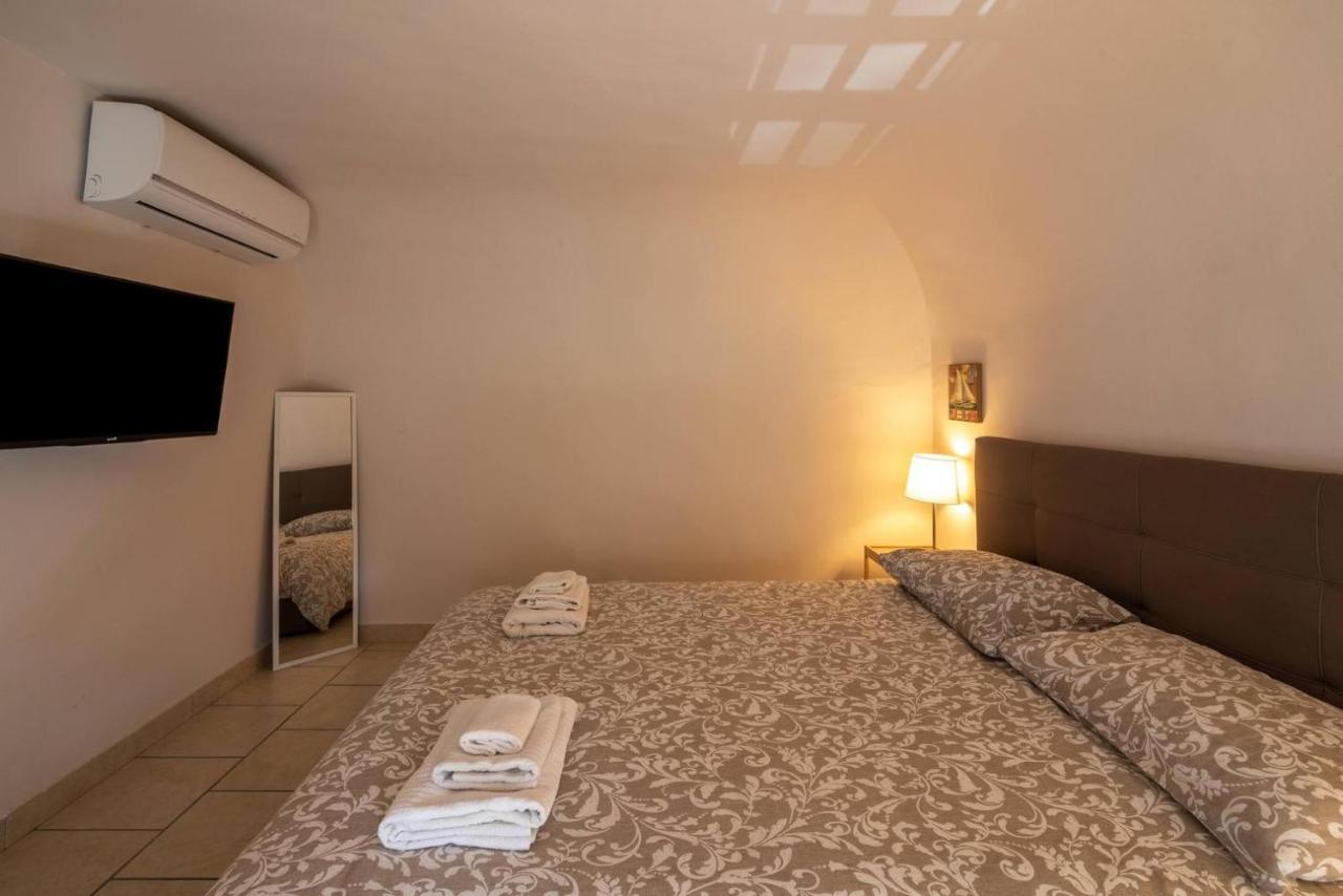 Cozy'S House Nel Cuore Della Citta Catania Exterior photo