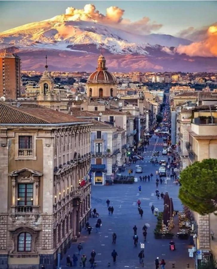 Cozy'S House Nel Cuore Della Citta Catania Exterior photo